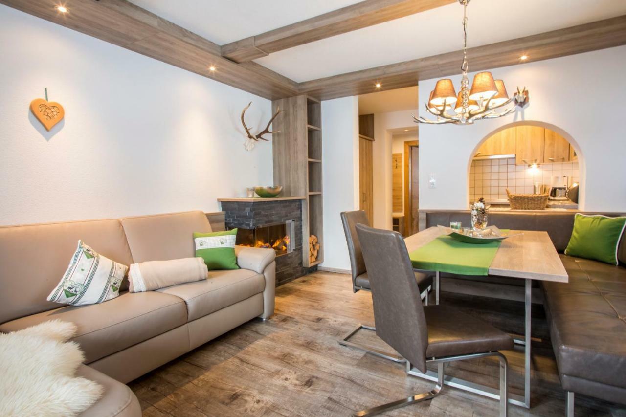 Alpen Apartments Austria Berwang Eksteriør billede